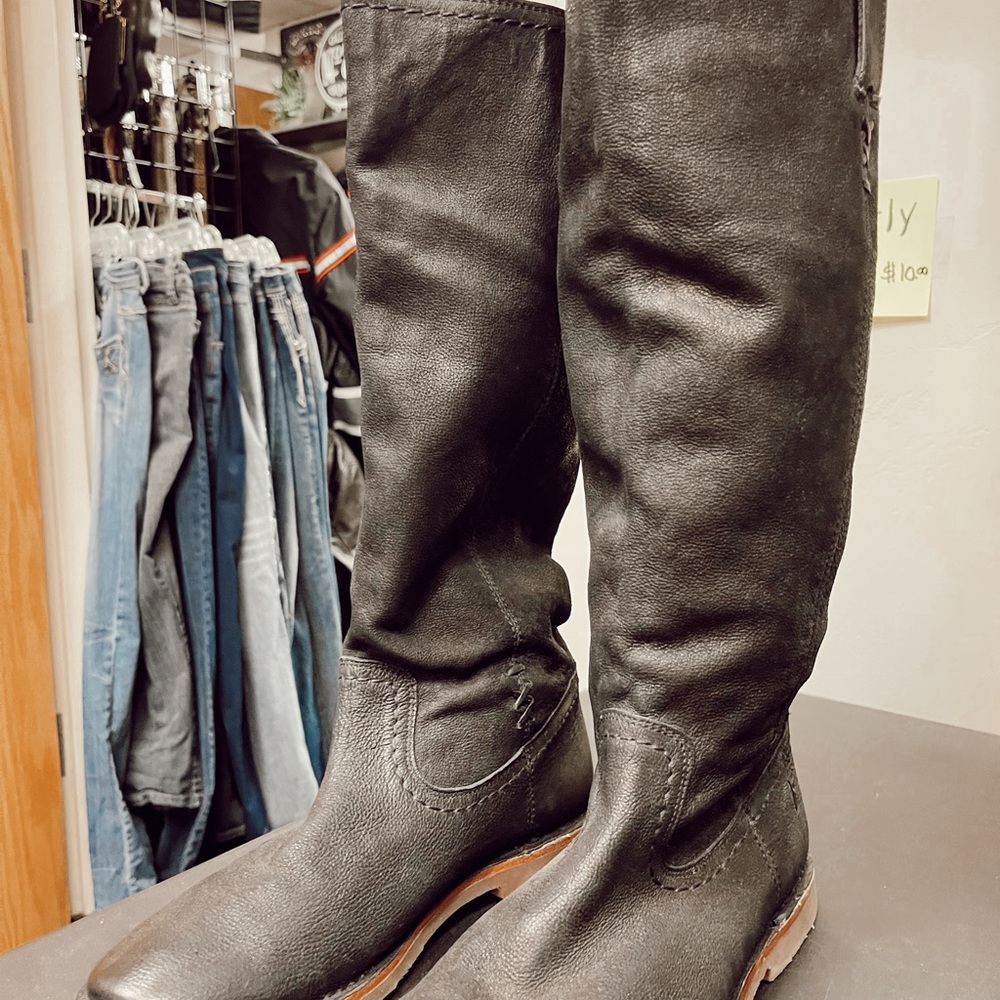 women’s boots